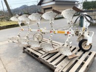 スガノ5連プラウ｜福井県・石川県・富山県のみ対応の農機具買取専門店ライブ