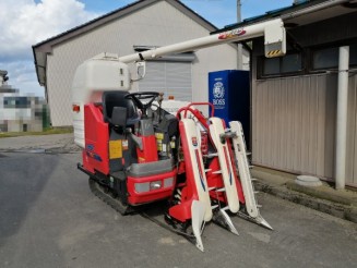 ヤンマー　コンバイン　GC215