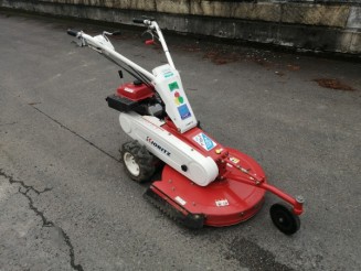 共立　草刈機　AM61B
